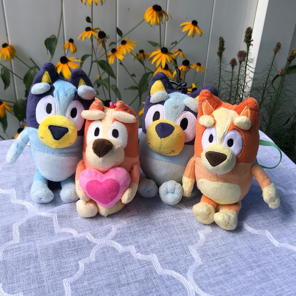 BLUEY & BINGO lot of 4 stuffed plush animals toys